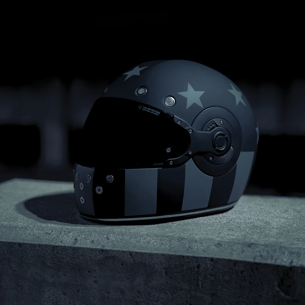 DOT Daytona Retro Full Face Motorcycle Helmet: Vintage Style for Men, Women, & Youth - W/ Captain America Stealth - Image 9