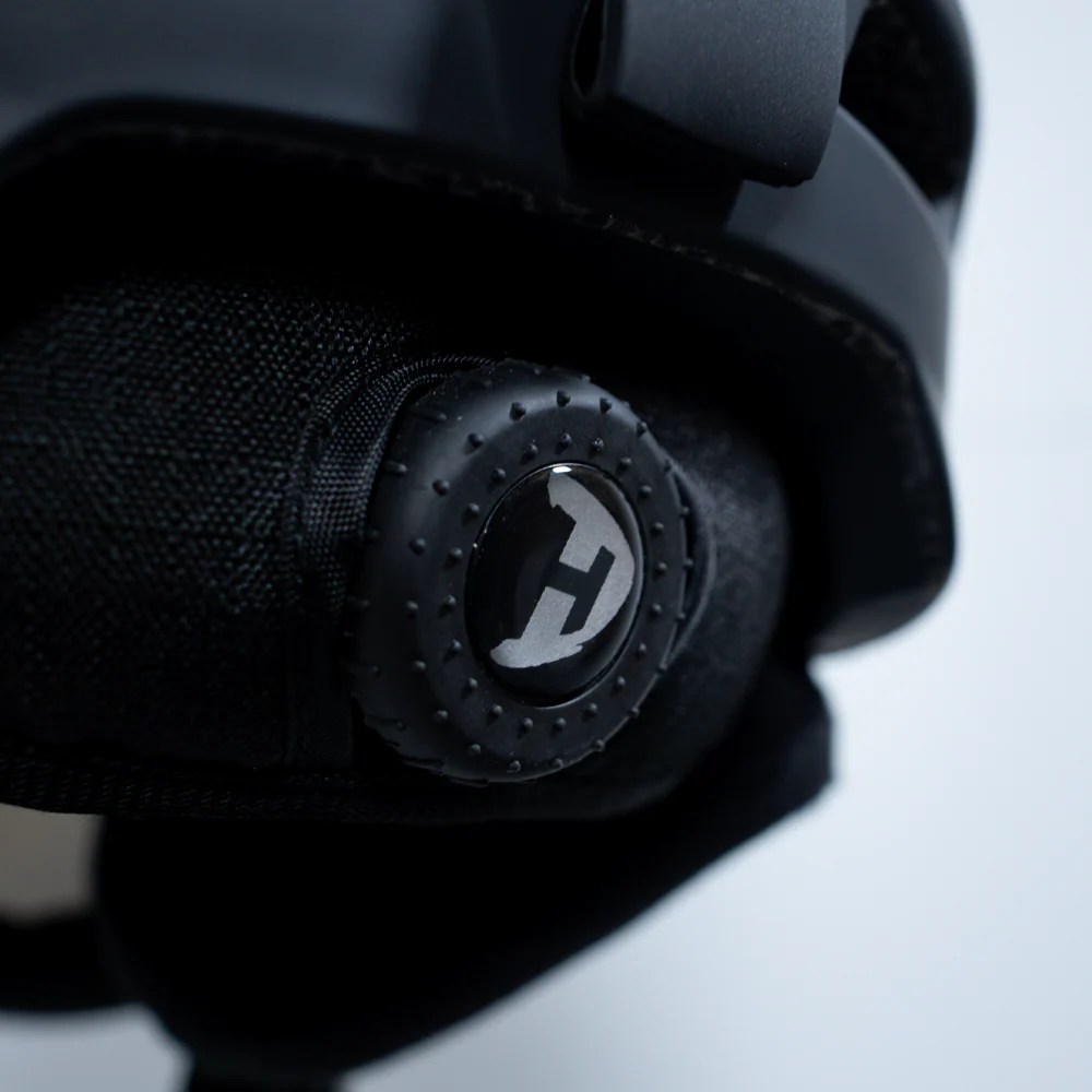 Daytona Carver Ski Helmet - Adjustable Ski Helmet for Men, Women & Youth - Dull Black with Anti-Fog Visor - Image 5